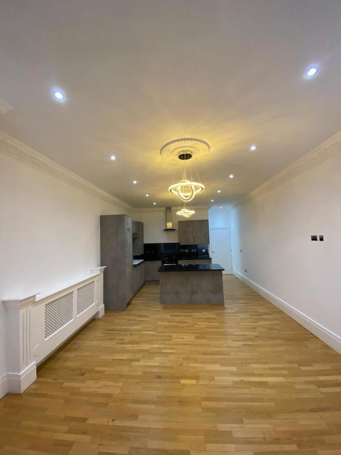 Luxury Apartment Apt4 Wolverhampton Eksteriør bilde